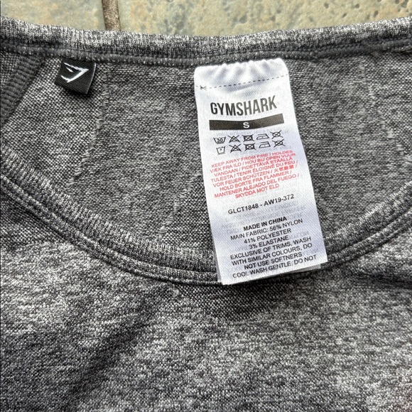 4 Gymshark Mauve Pink Grey Sports Bras,1 crop top and 1 pants Bundle Size s - Picture 13 of 14